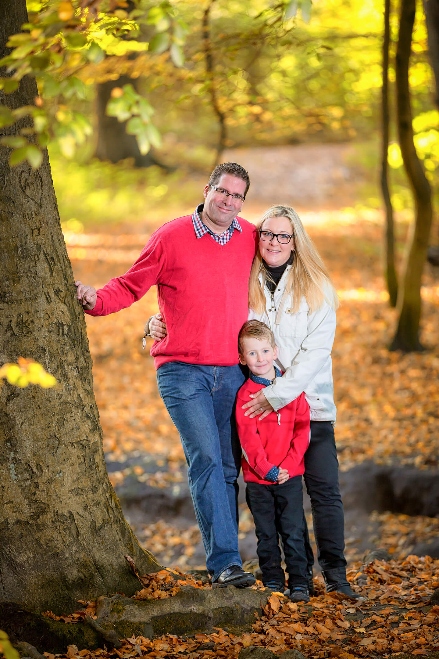 Engagement Shooting im Herbstwald