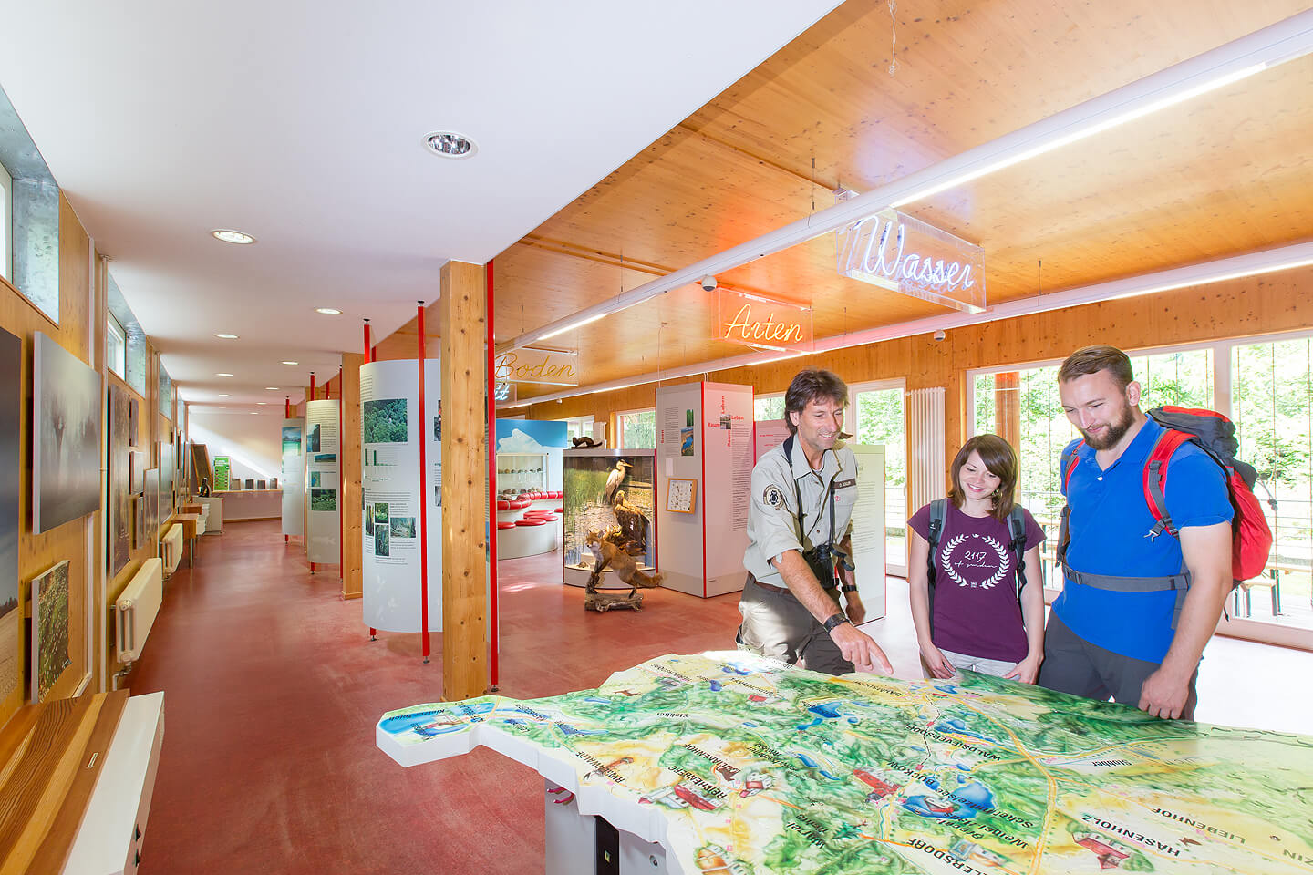 Innenaufnahmen im Besucherzentrum Schweizer Haus