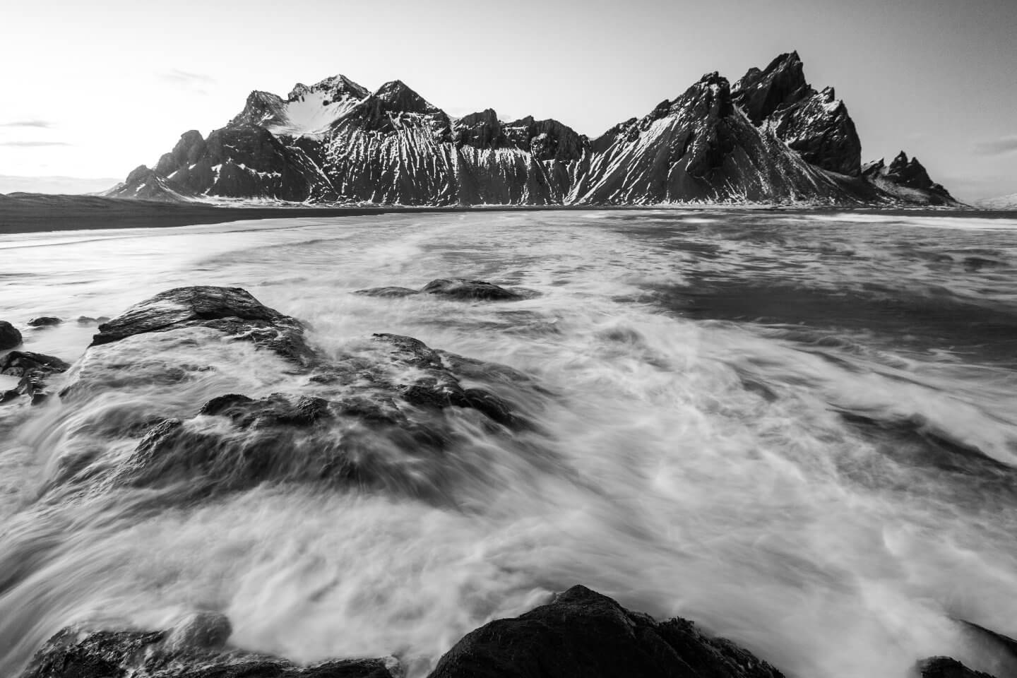 Schwarzweiss-Aufnahme Vestrahorn