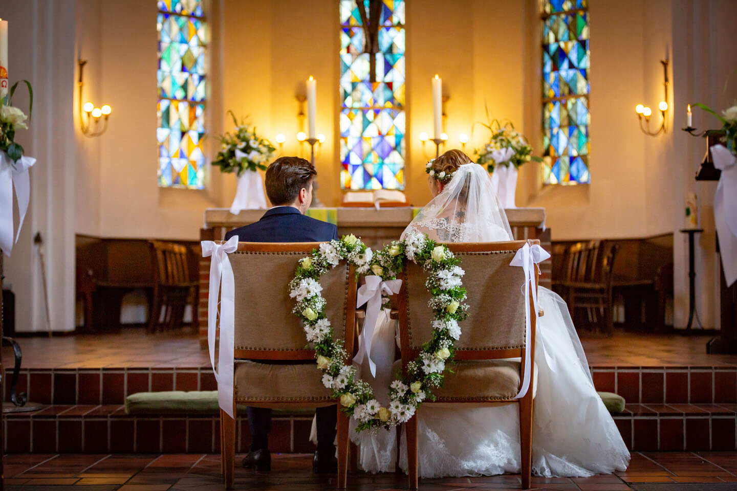 Als Hamburger Hochzeitsfotograf habe ich hier eine kirchliche Trauung in Kaltenkirchen fotografiert.