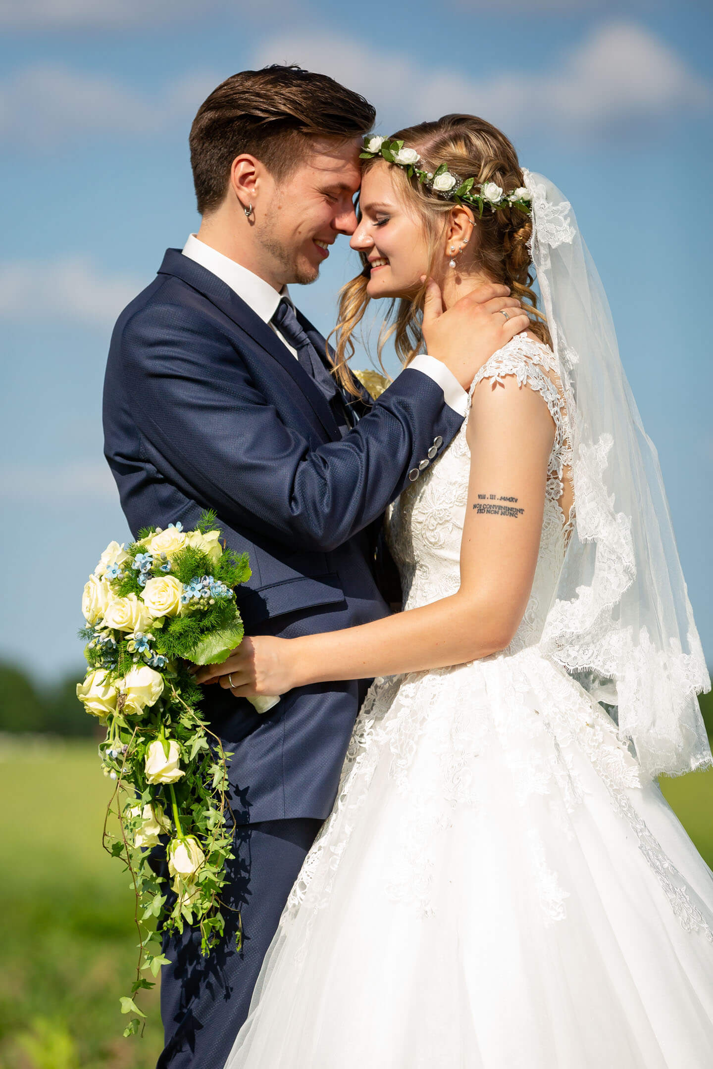 Emotionale Hochzeitsfotos bei der Ziegelei in Raa-Besenbek