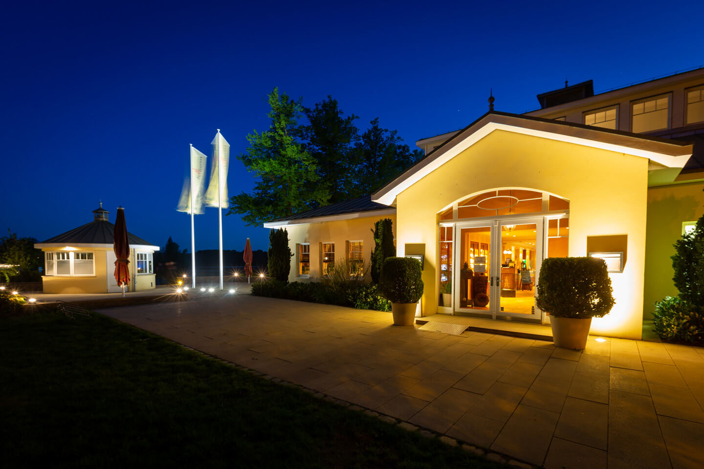 Blaue Stunde an der Außenmühle Harburg