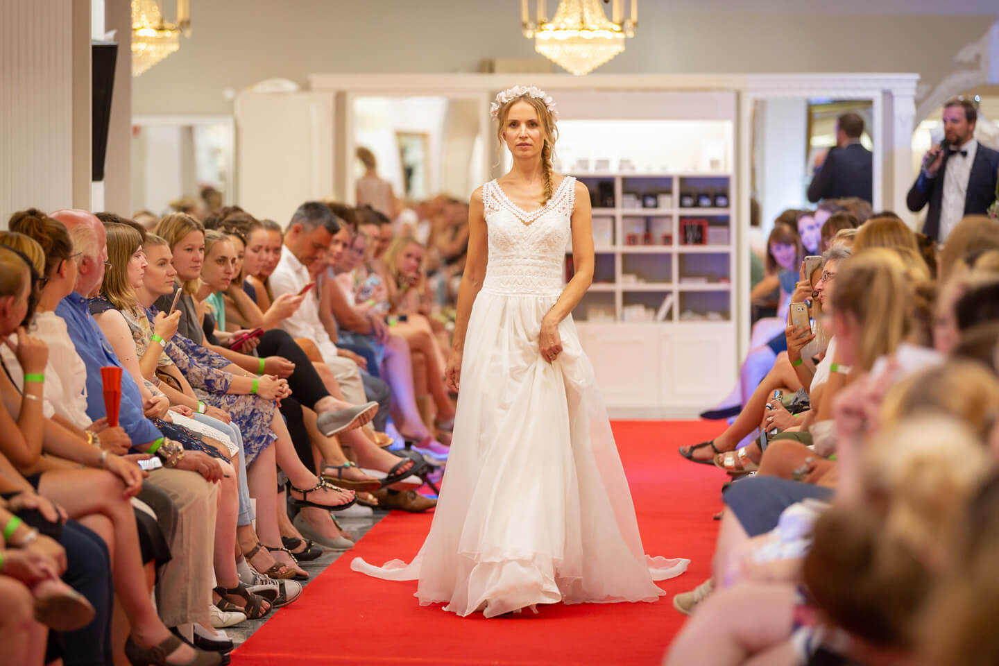 Als Eventfotograf auf der Brautmodenschau bei Laue Festgarderobe