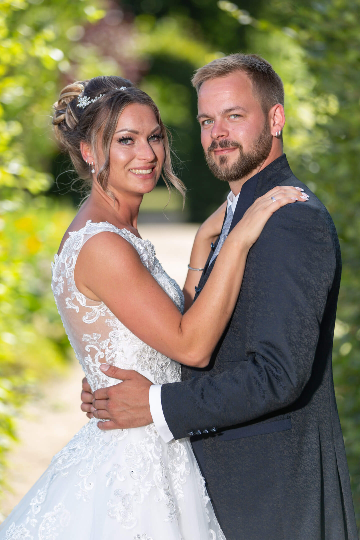 Paarfotos nach der Hochzeit im Altonaer Volkspark