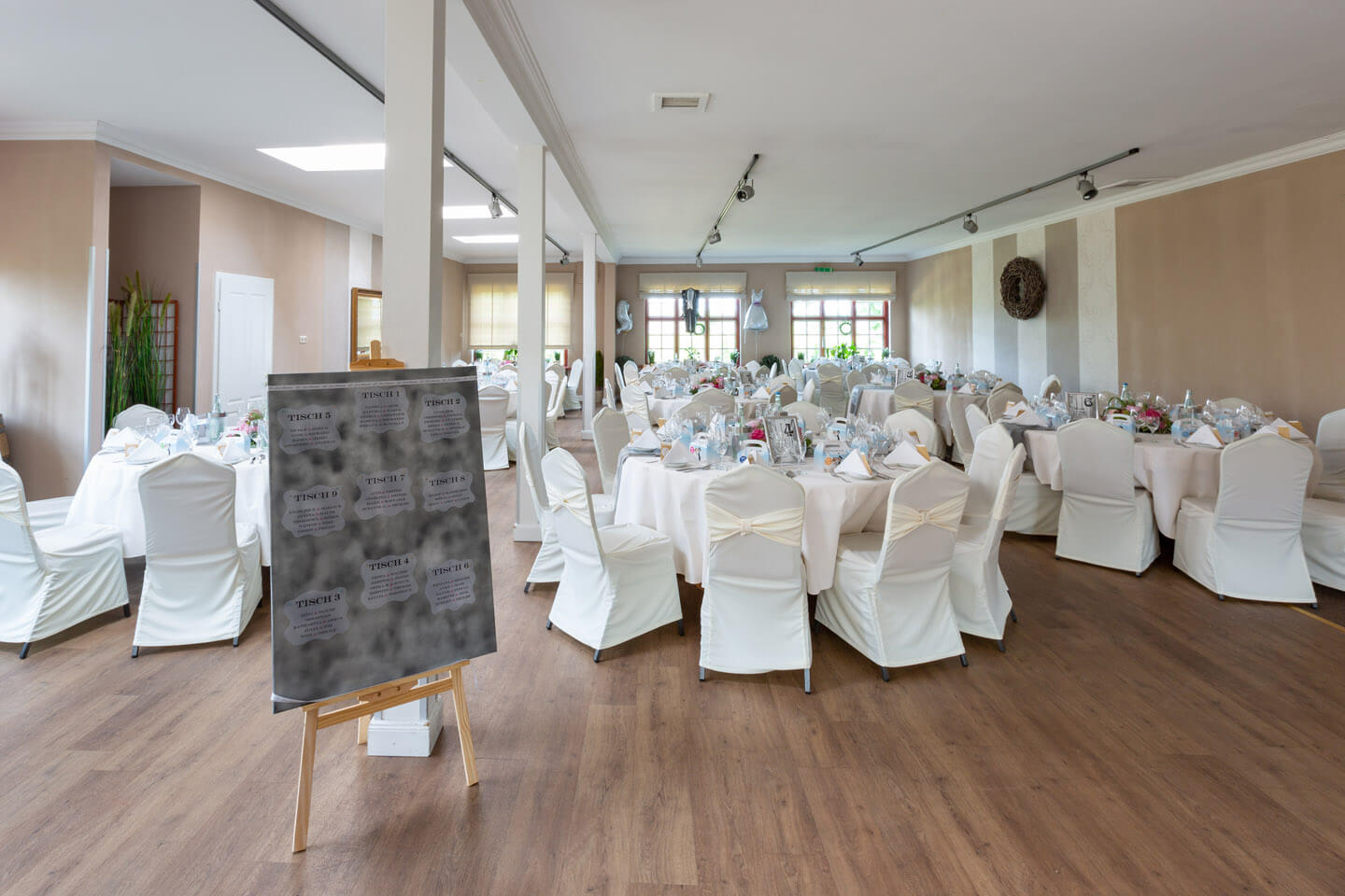 Der geschmückte Festsaal im Immenhof