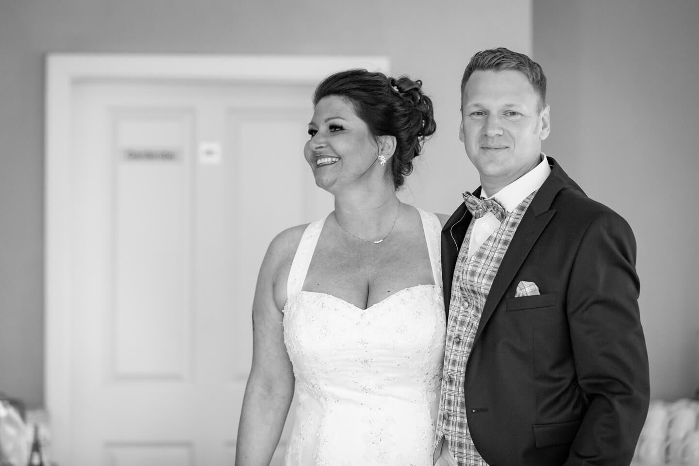 Braut und Bräutigam bei Freier Trauung in Schackendorf