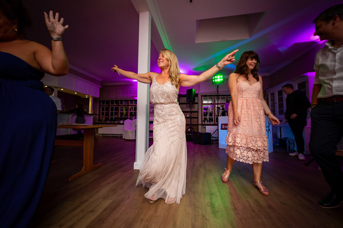 Auf der Tanzfläche bei einer Hochzeit im Immenhof