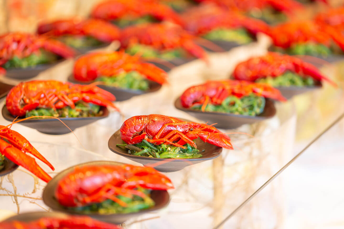 Flusskrebse auf dem Hochzeitsbufett