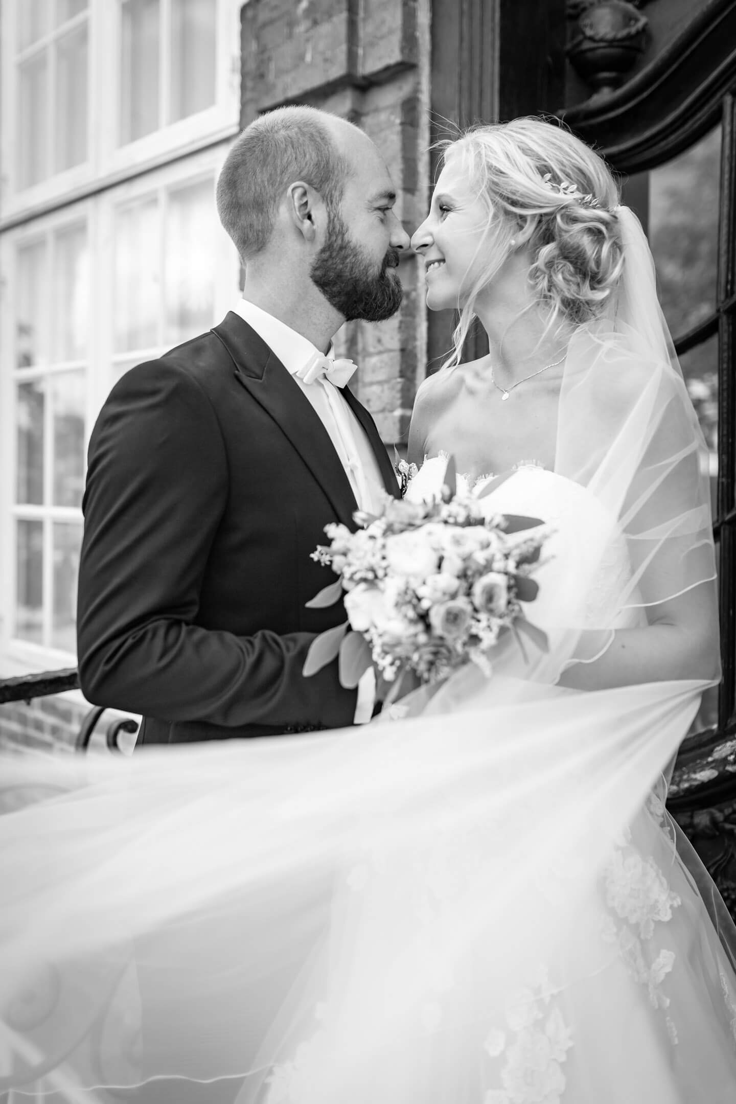 Hochzeitsfotos mit Schleier