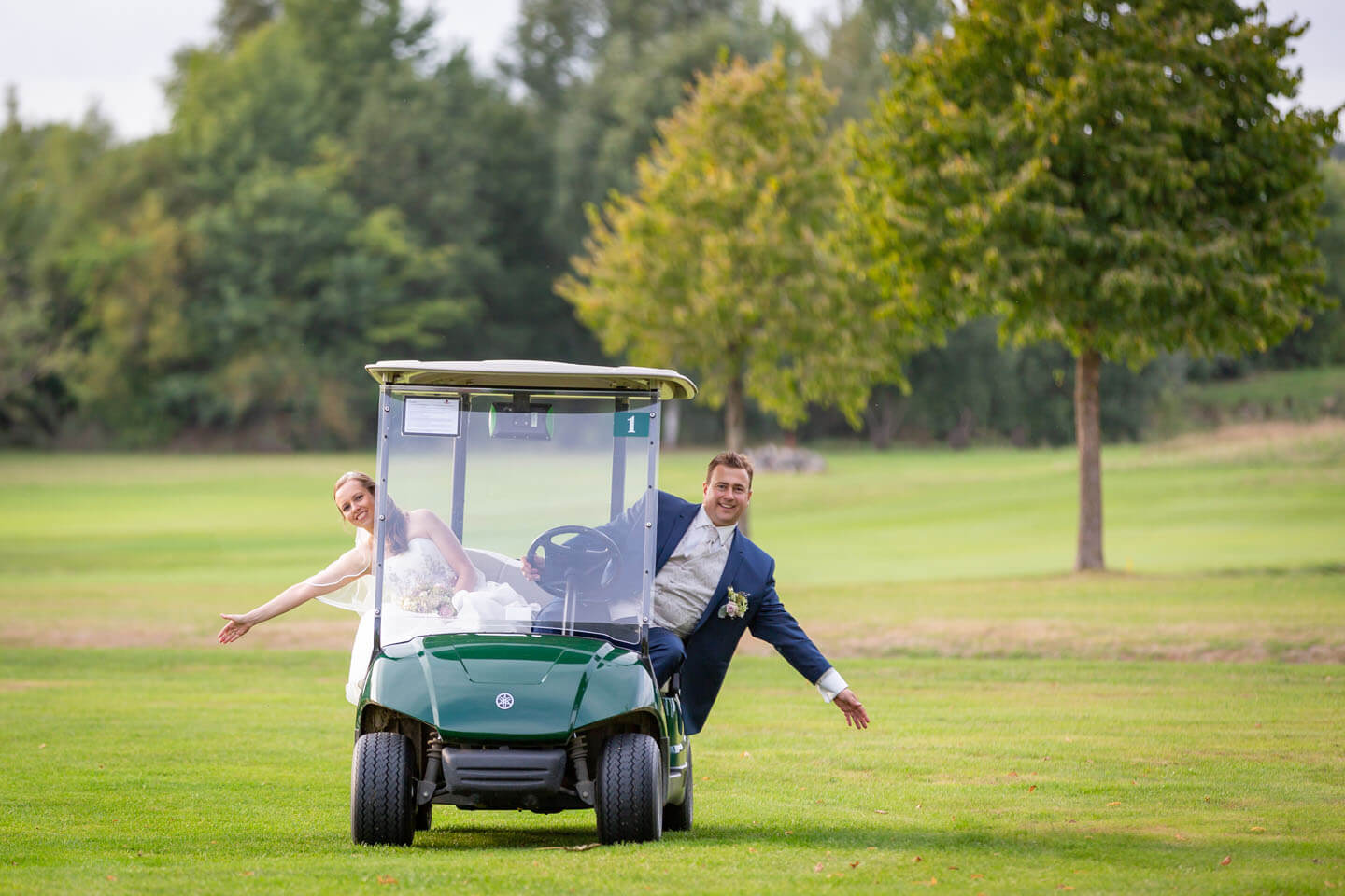 Hochzeitsfotos auf dem Golfplatz in Brunstorf