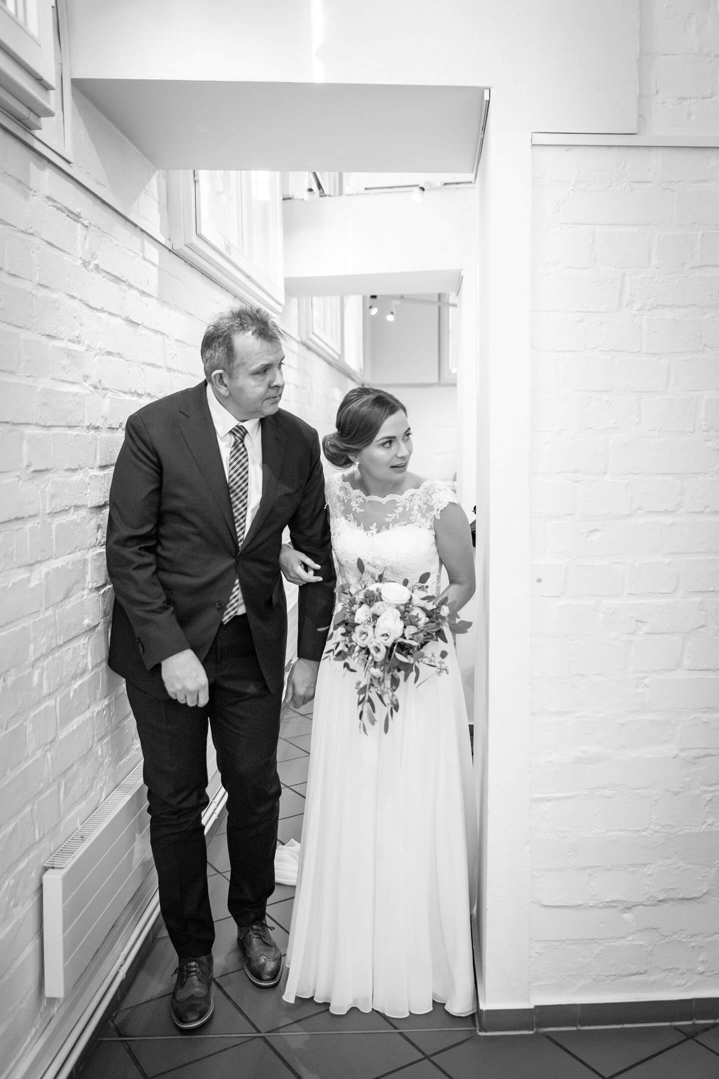 Braut mit Brautvater