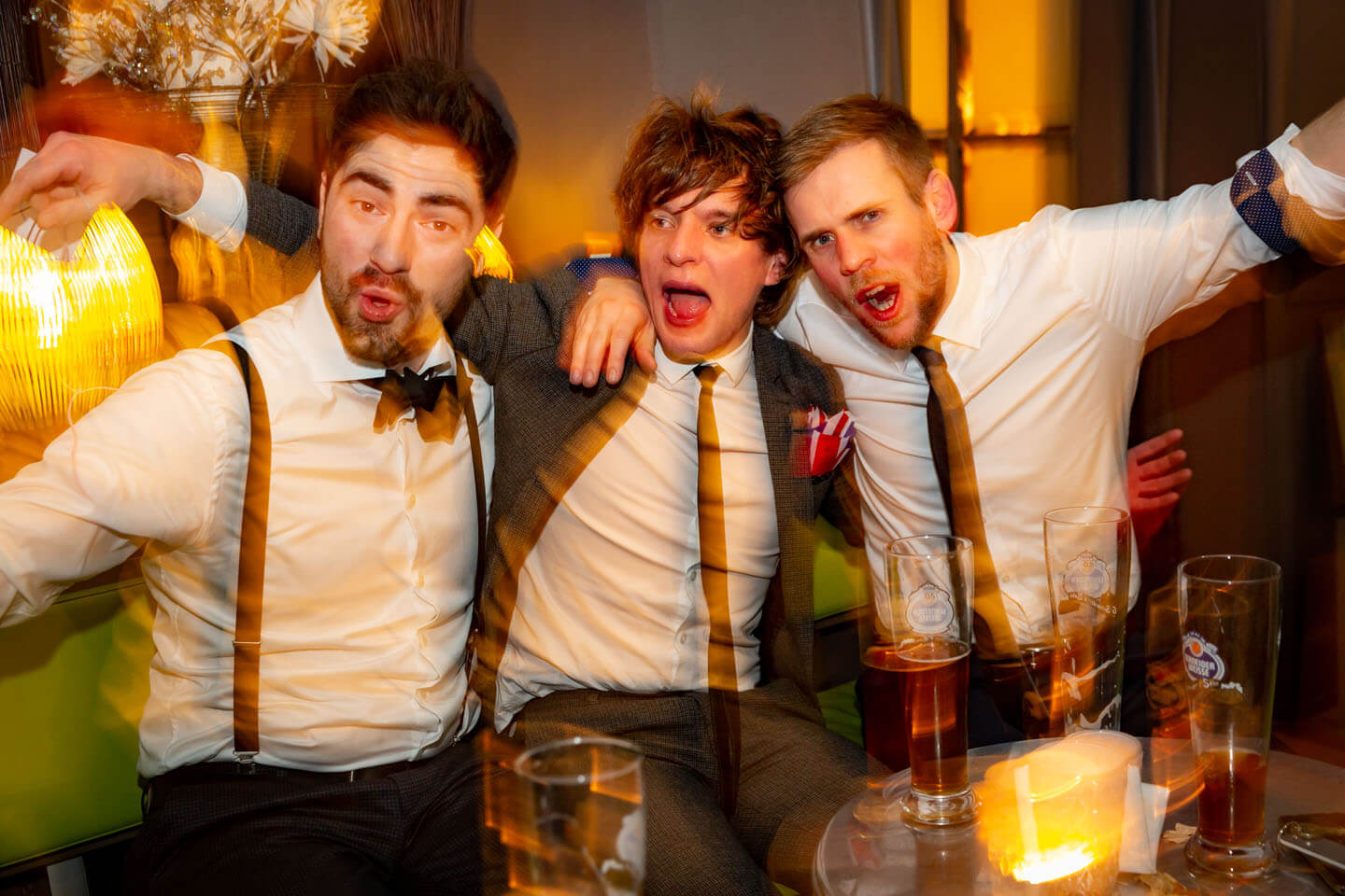 Ausgelassene Partystimmung auf Hochzeitsfeier