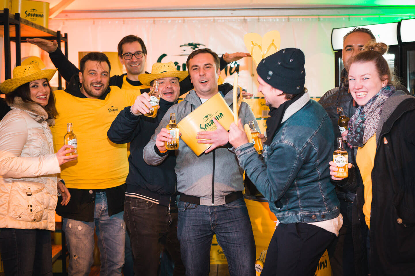 Die Savanna-Crew auf ihrem Messestand