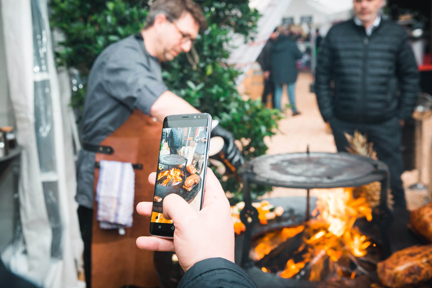 Handyfoto beim Grillen