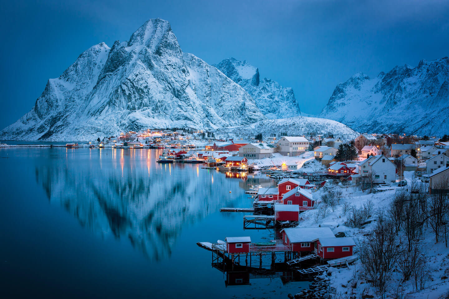 Malerischer Ausblick auf das winterliche Reine