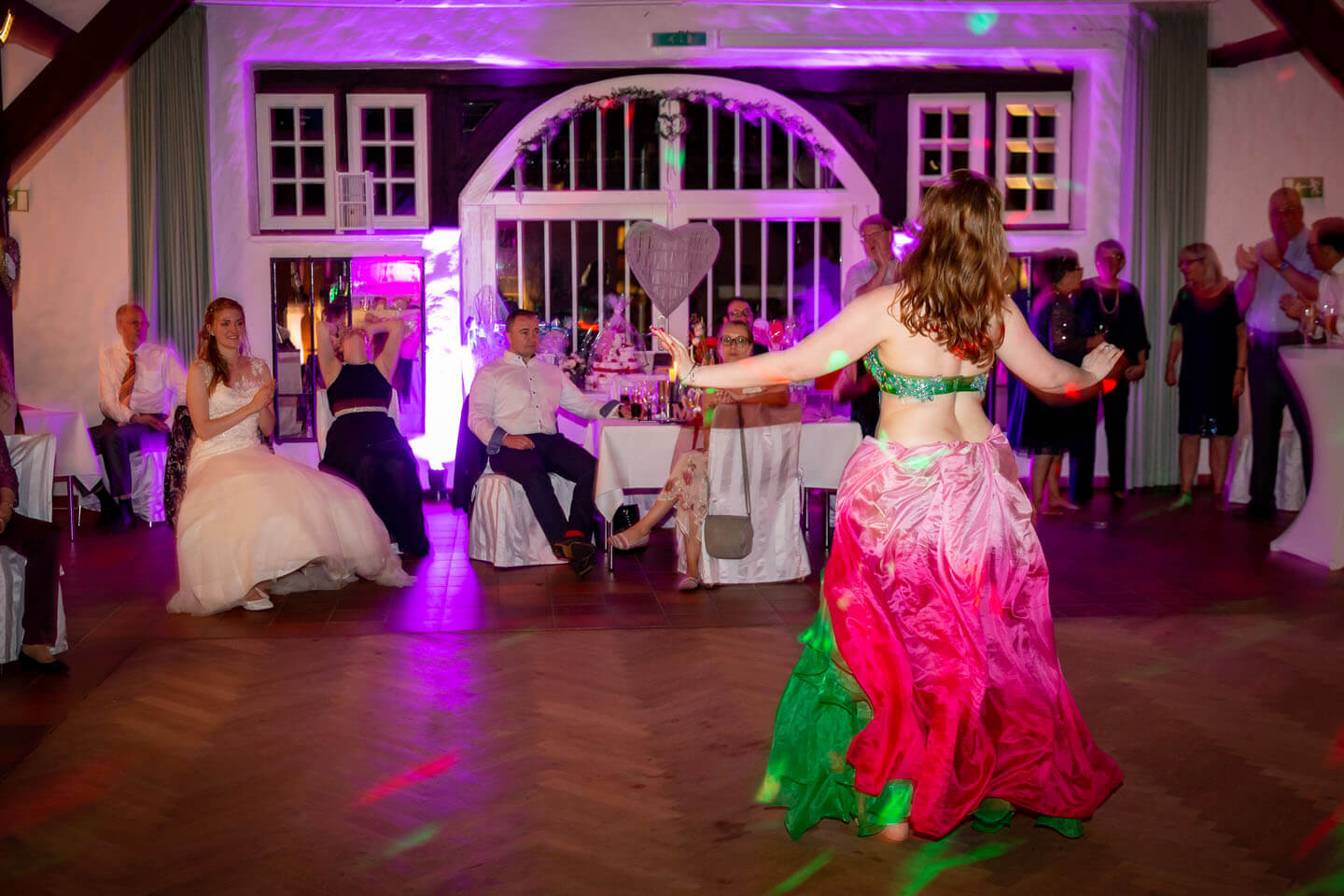 Bauchtänzerin auf einer Hochzeitsfeier in Kaltenkirchen