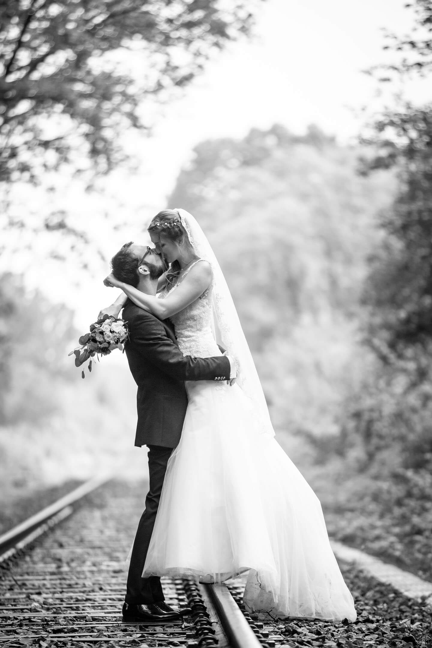 Hochzeitsfoto in Schwarzweiß