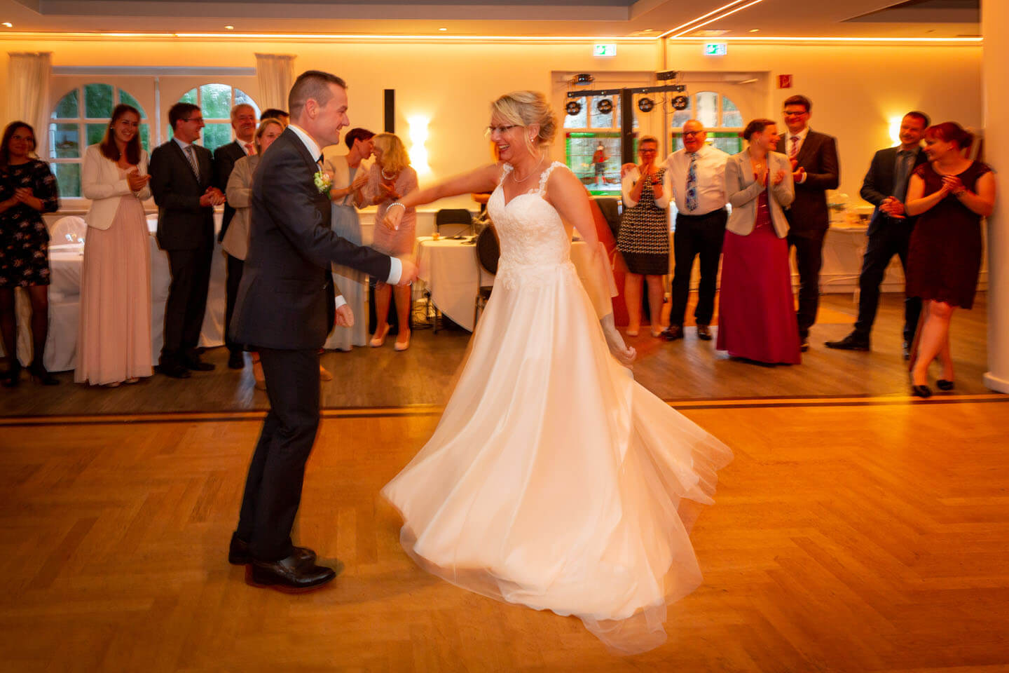 Ententanz als Eröffnungstanz bei Hochzeitsfeier