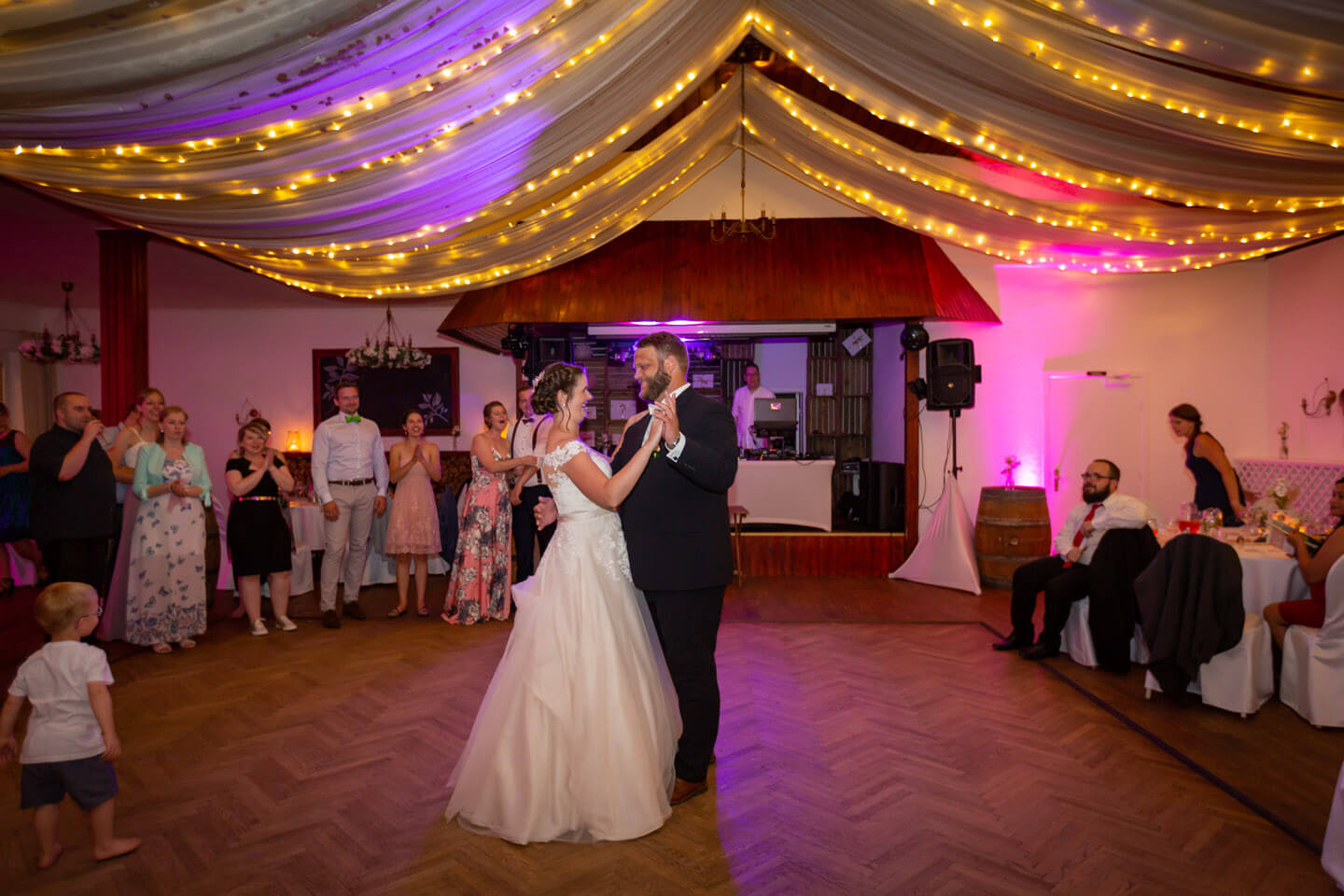 Eröffnungstanz im Festsaal