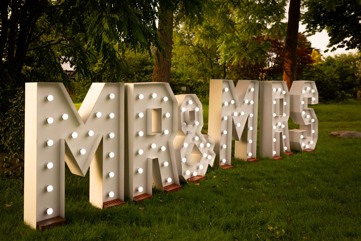 Gartenbeleuchtung Mr & Mrs