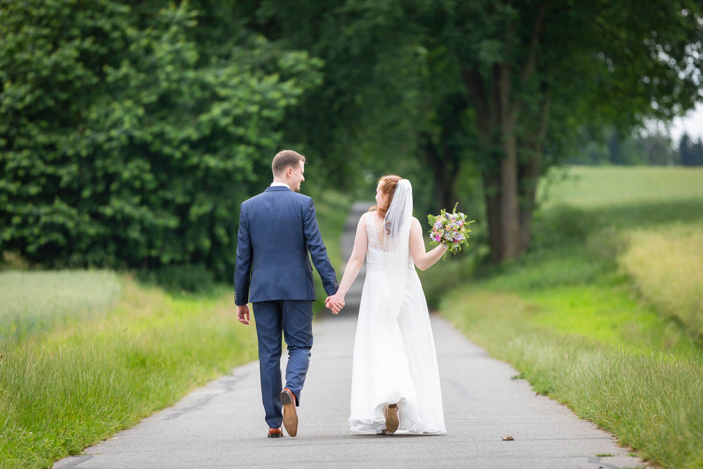 Alina & Johannes – Scheunenhochzeit bei Hamburg
