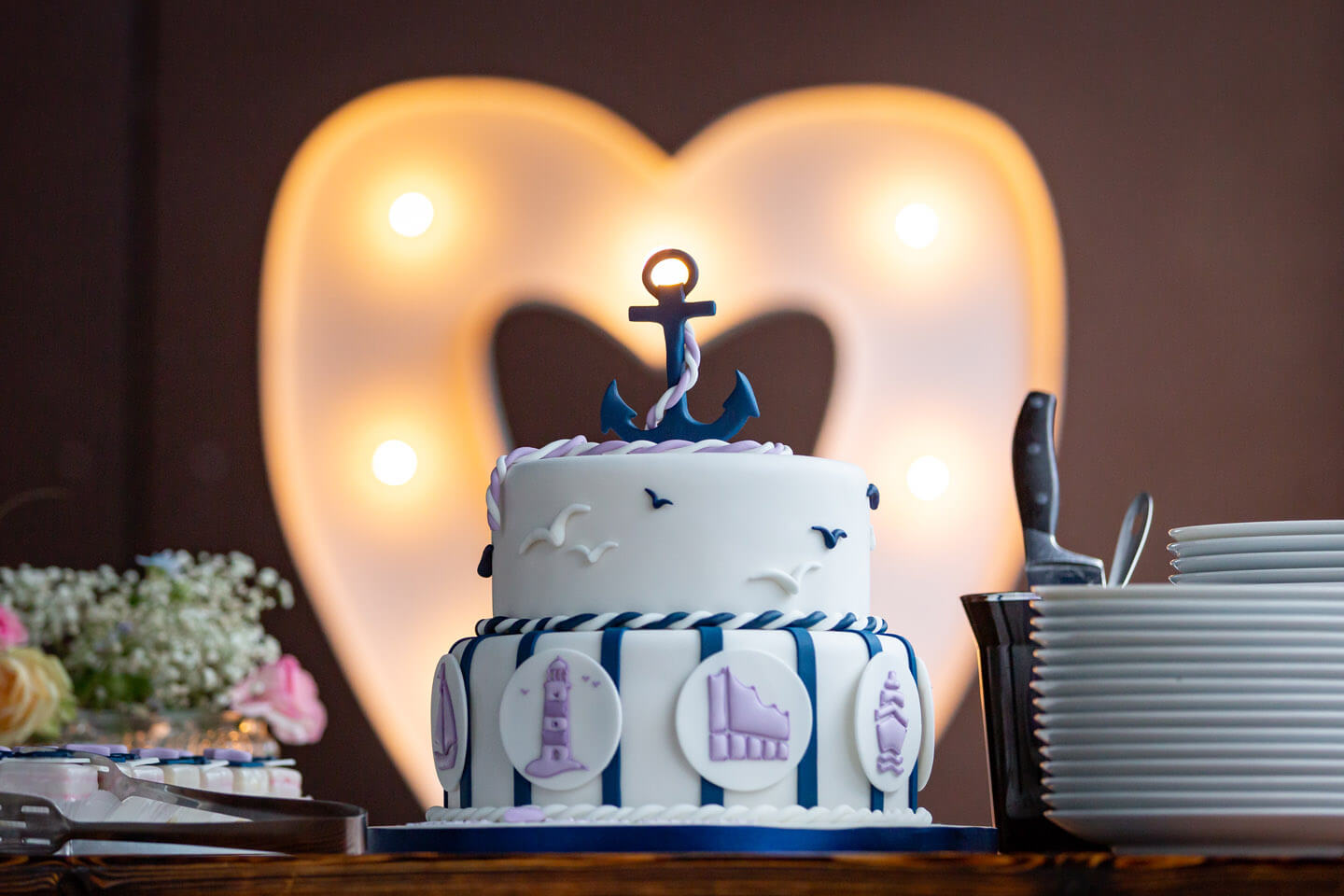 Hochzeitstorte mit maritinem Flair