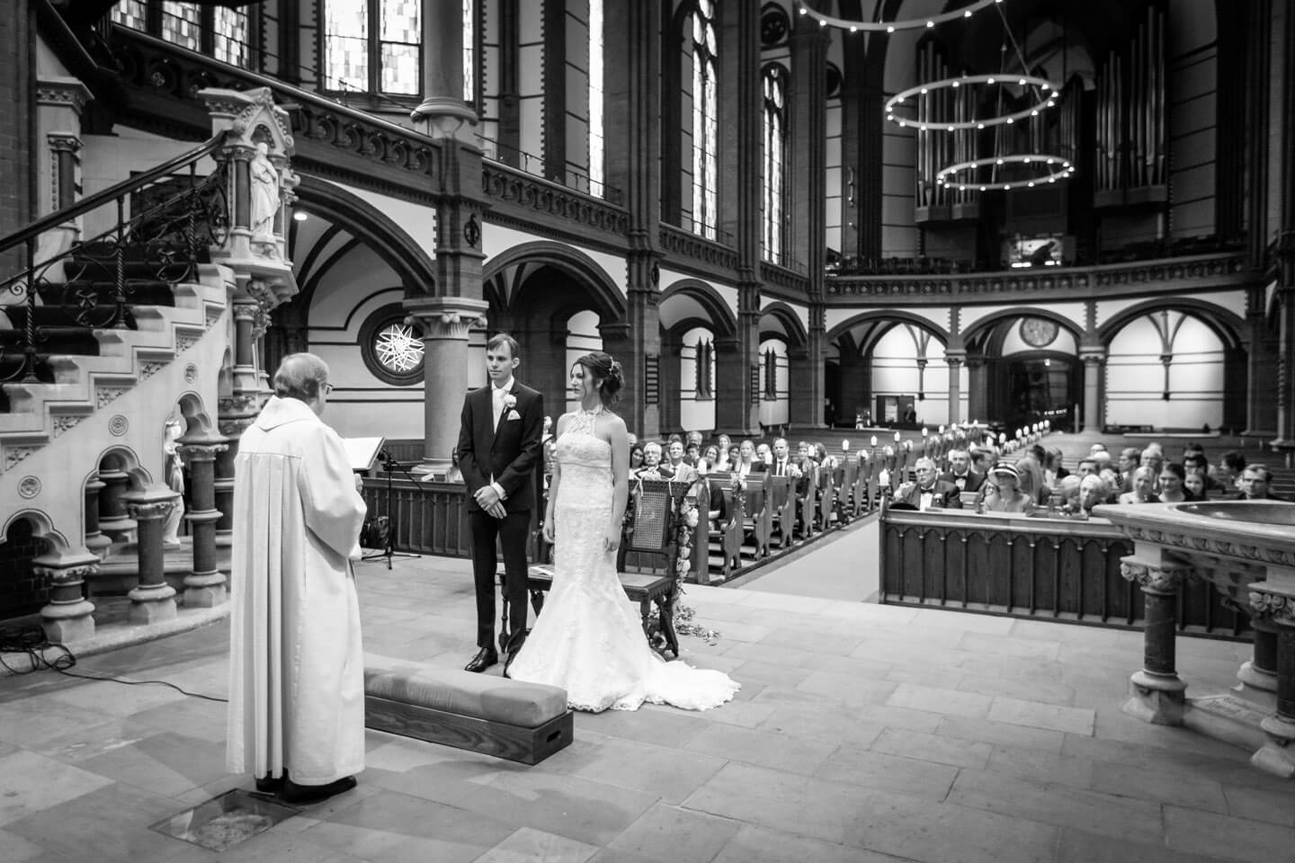 Trauung in der Kirche an der Außenmühle