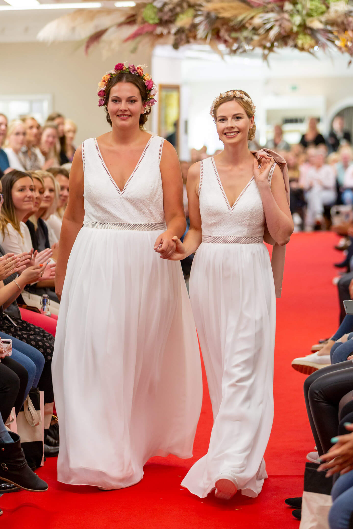 Schlichte Brautkleider