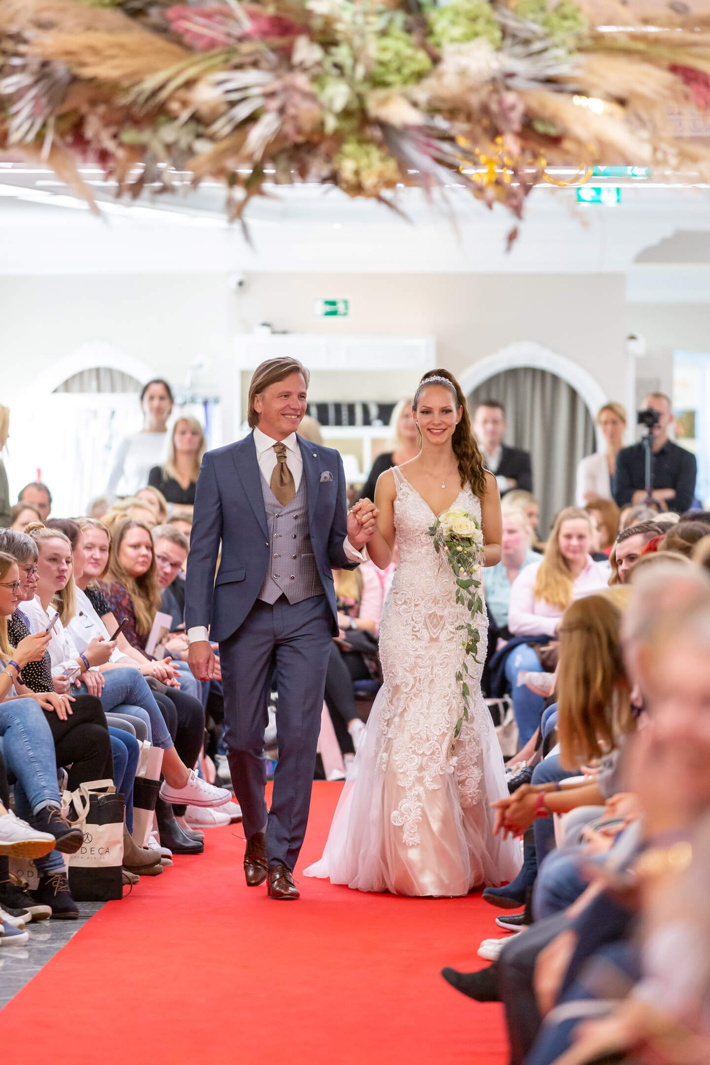 Brautmodenschau in Tellingstedt