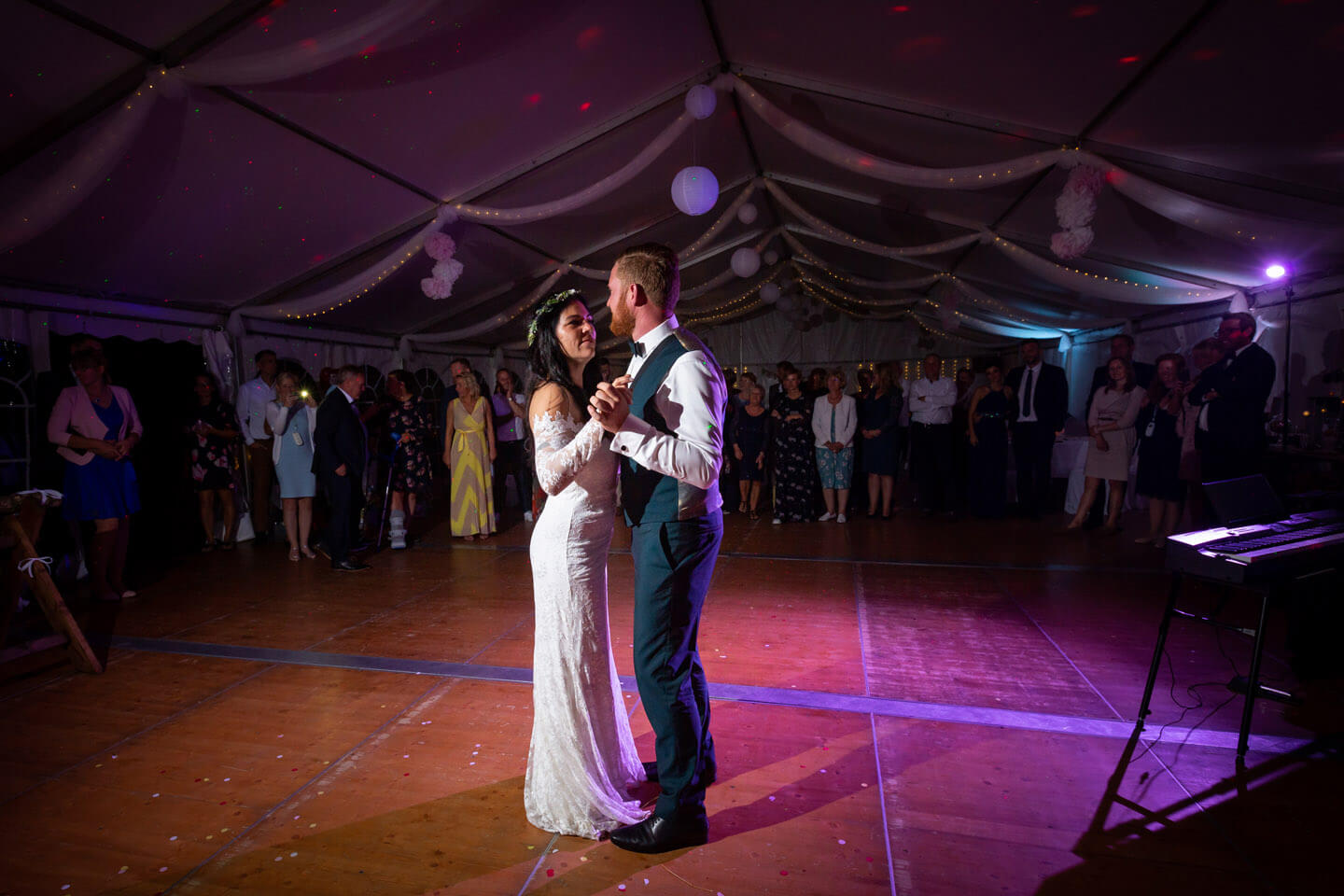 Eröffnungstanz im Festzelt