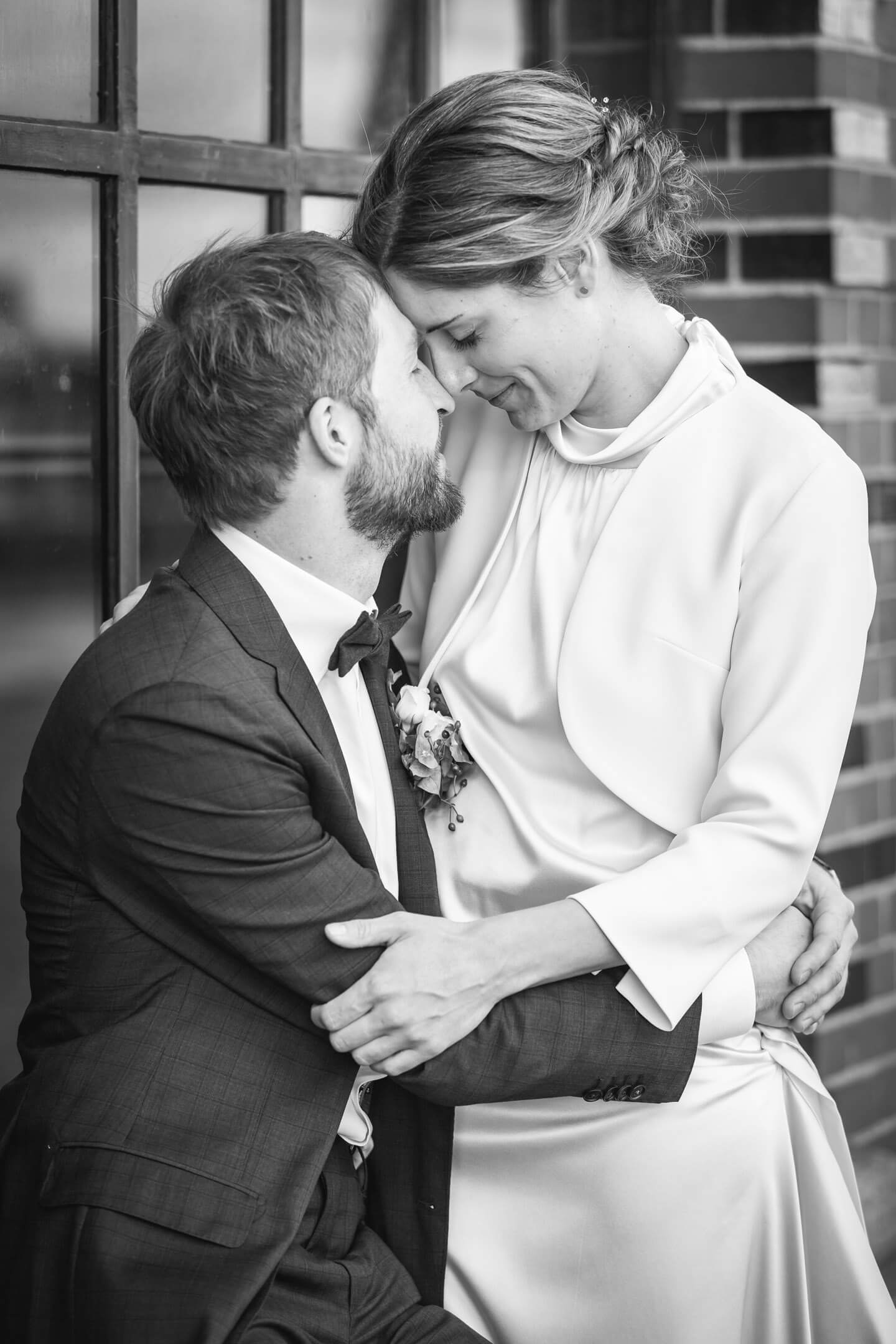 Hochzeitsfoto an der Fischauktionshalle in Hamburg