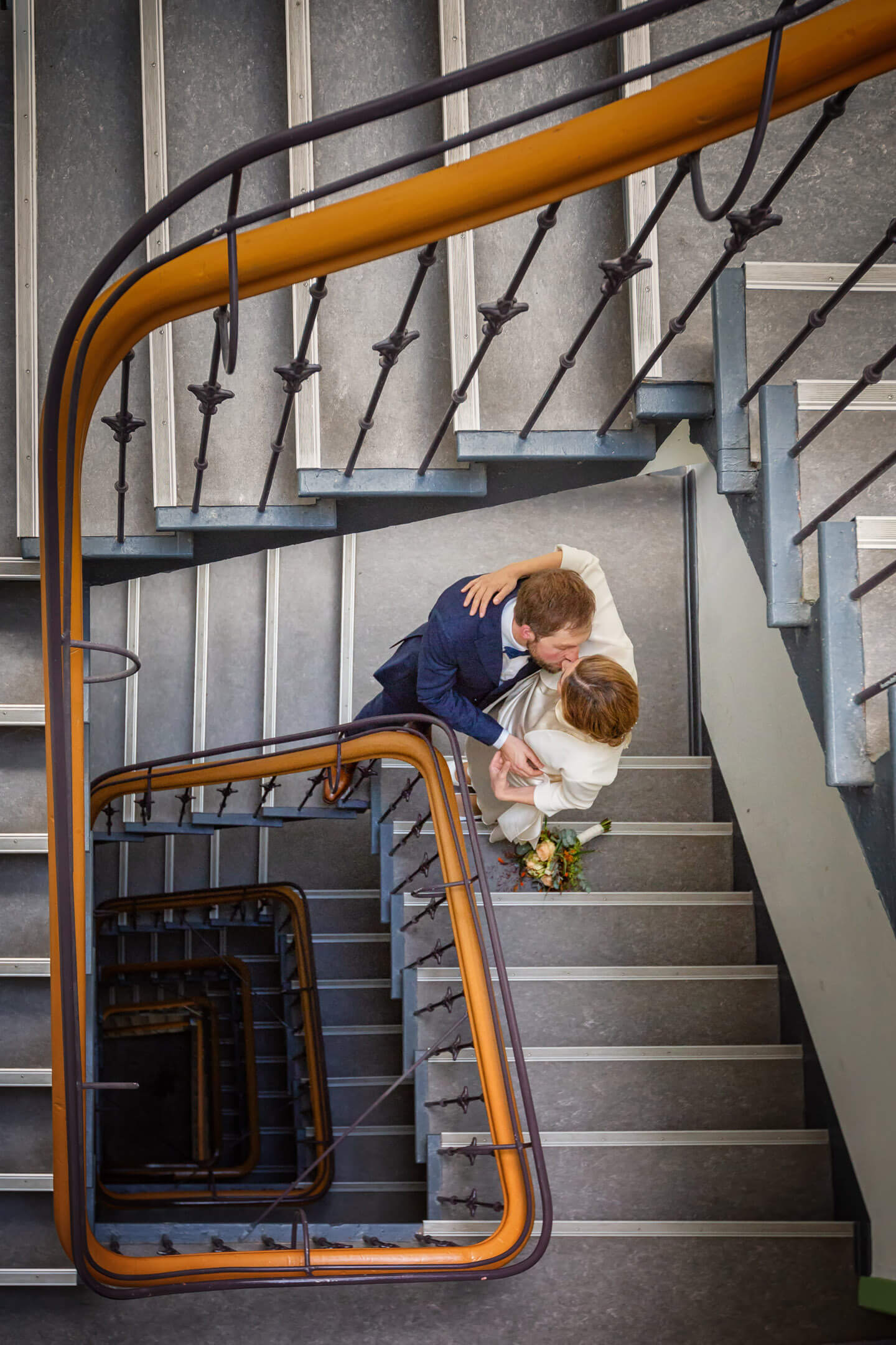 Hochzeitsbilder im Treppenhaus