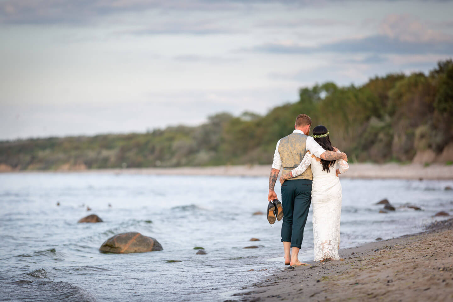 Natürliche Hochzeitsfotos am Strand von Kühlungsborn