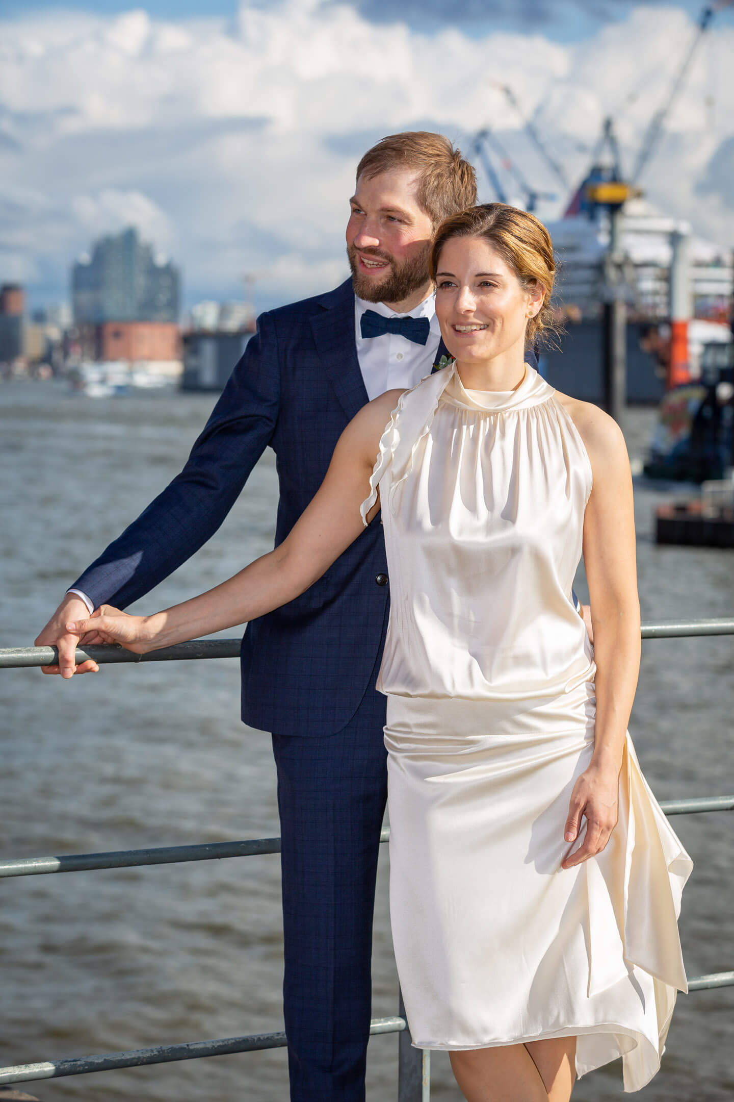 Hochzeitsfotos mit der Elbphilharmonie im Hintergrund