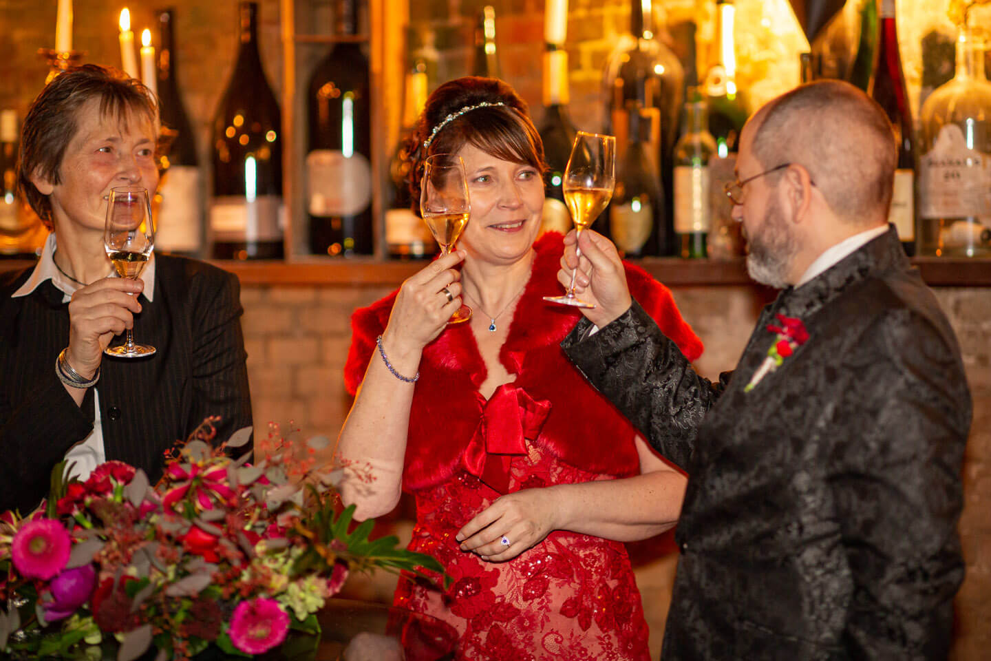 Prost! Sektempfang im Eiskeller