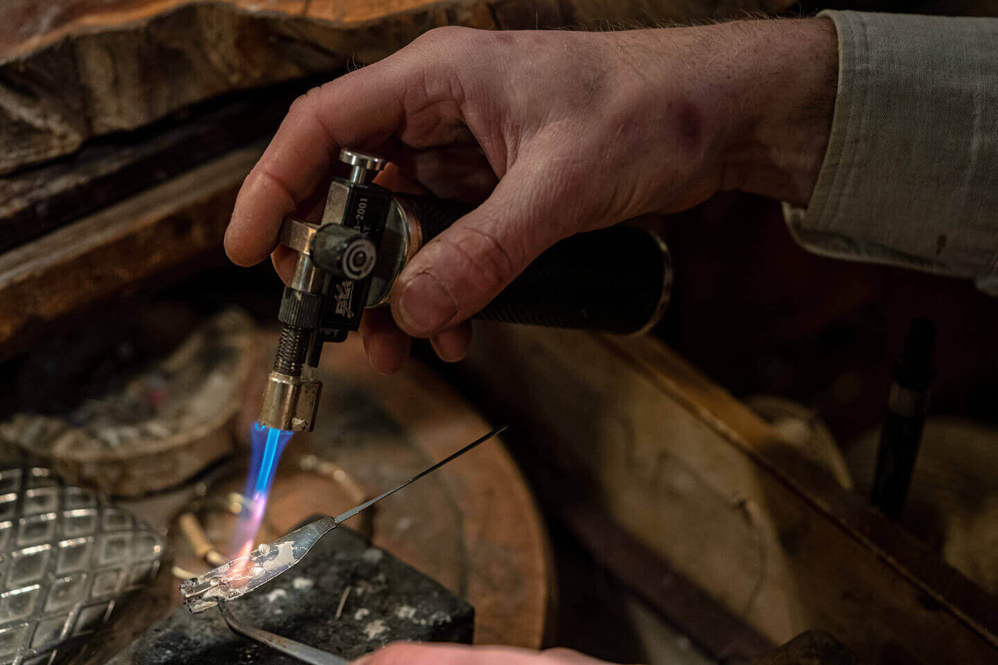 Löten eines Brillenbügels