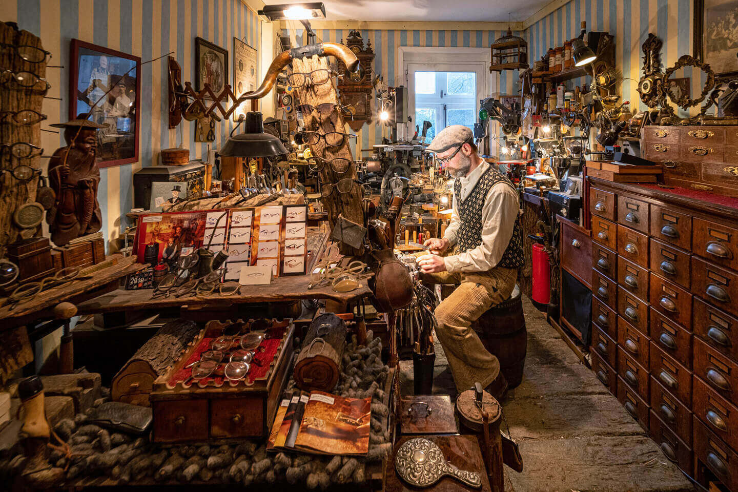 Handwerkerfotos: Brillenmanufaktur bei Hamburg