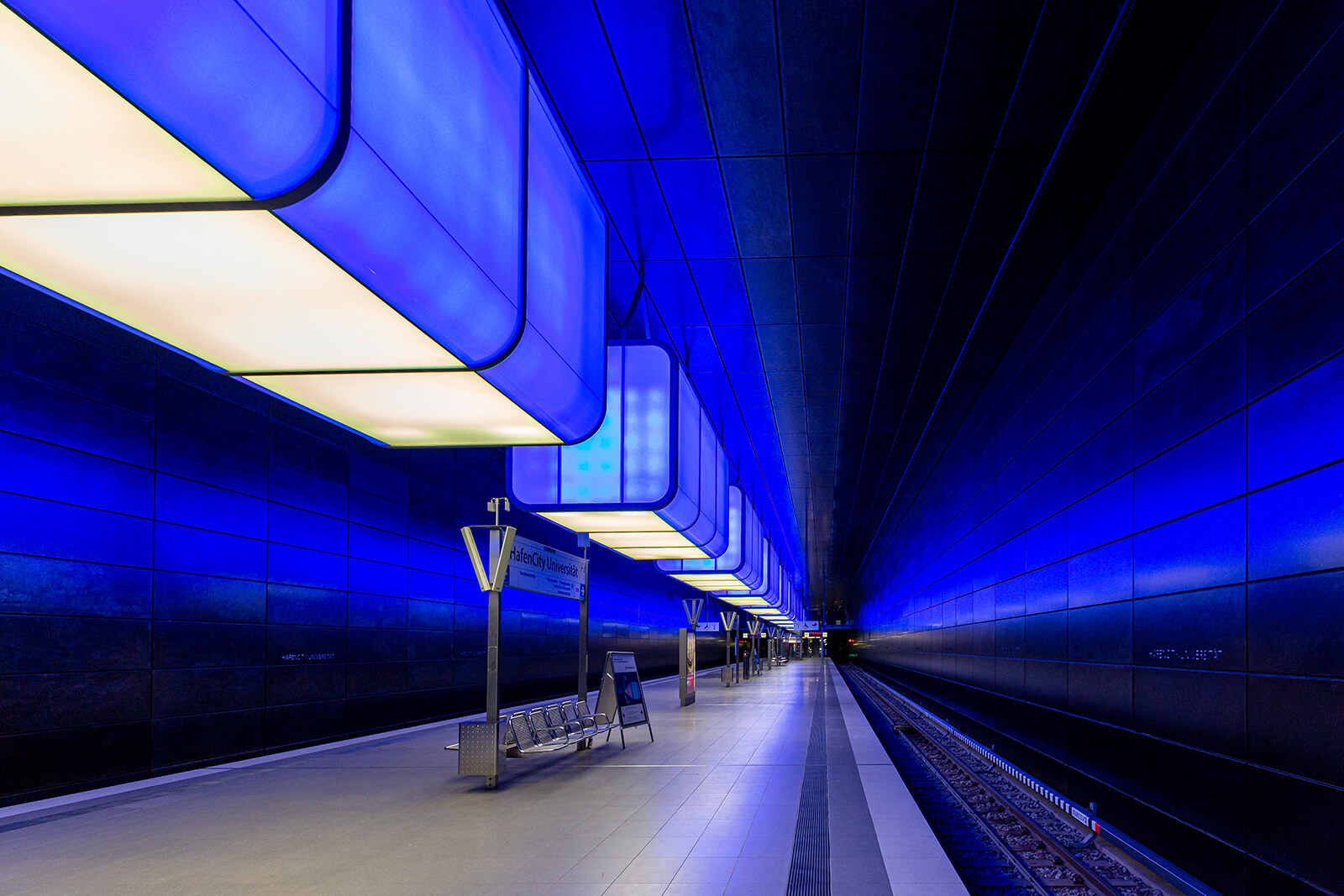 U-Bahnstation Hafencity Universität. Fotografiert für ein freies Projekt des Fotografen Florian Läufer