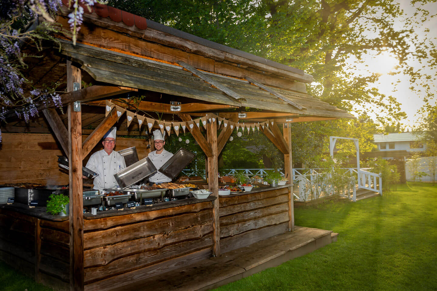 Gartenbüfett Hochzeitsfeier
