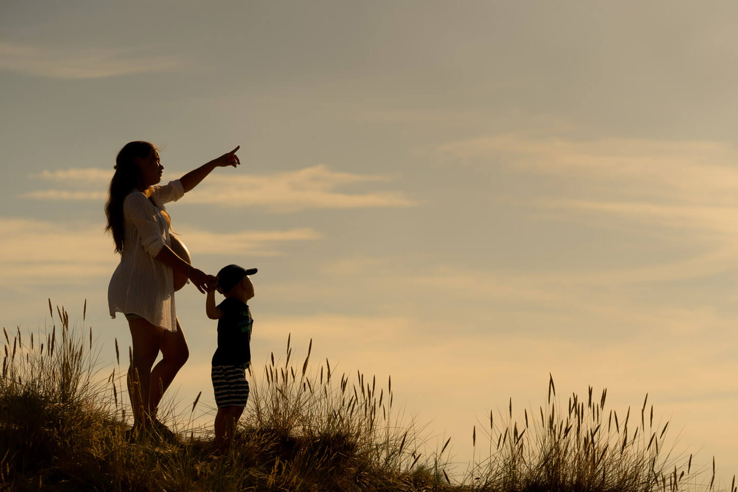 Natürliche Babybauchfotos von dem Fotografen Florian Läufer aus Hamburg