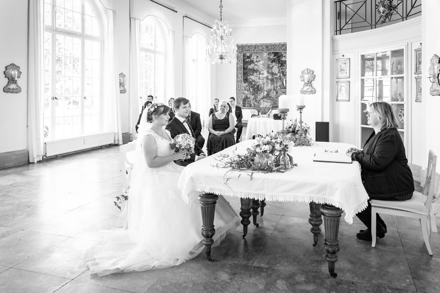 Standesamtliche Trauung im Seitenflügel auf Gut Altenhof