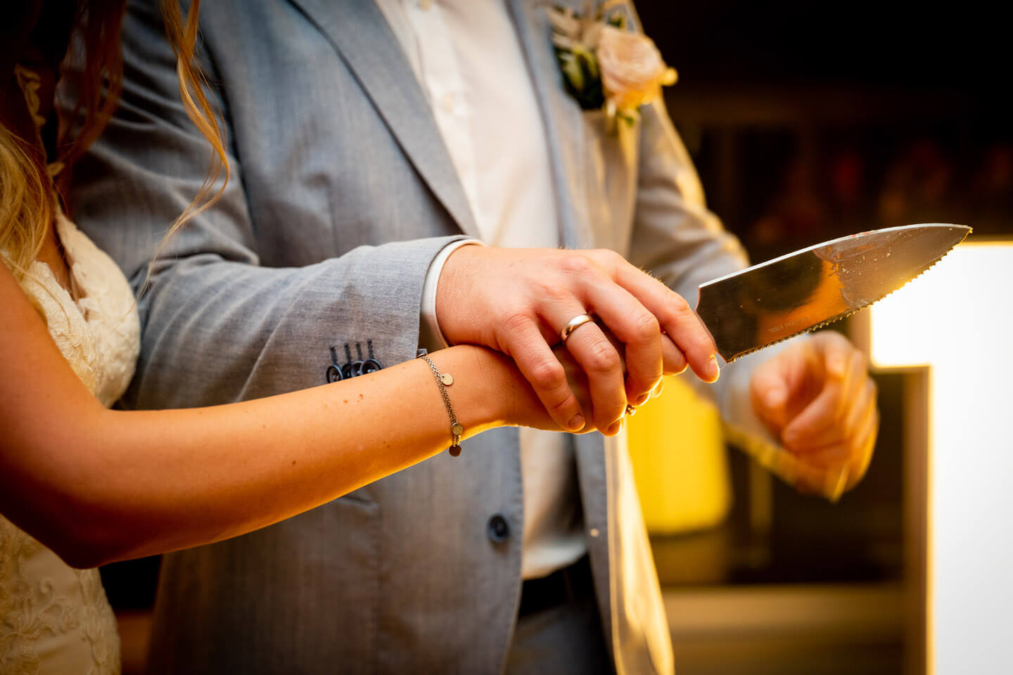 Anschnitt der Hochzeitstorte