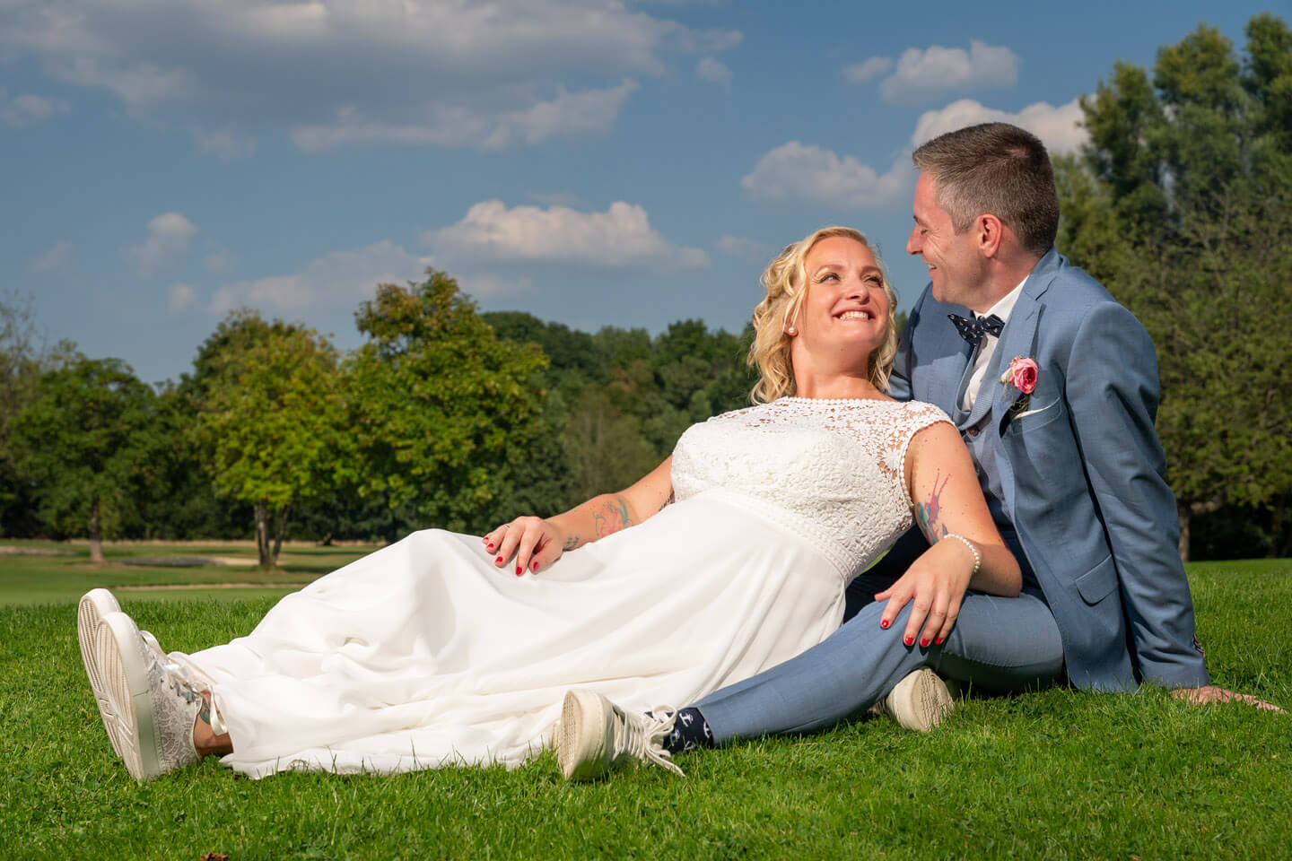 Brautpaarshooting auf dem Golfplatz Peiner Hof
