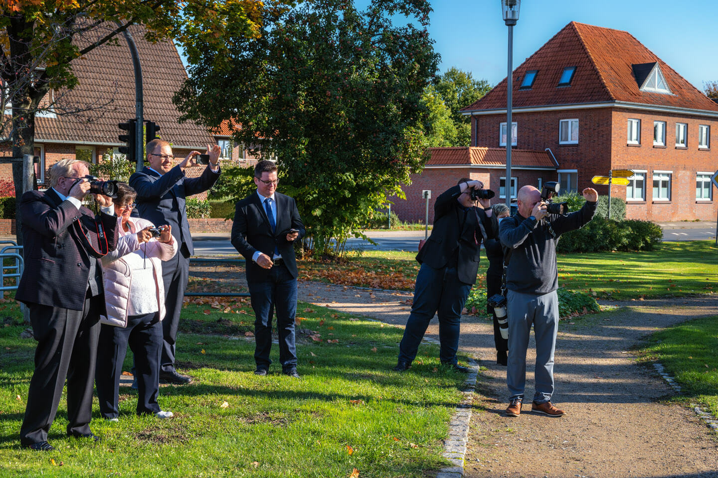 Fotos, Fotos, Fotos auf der Hochzeit im Standesamt