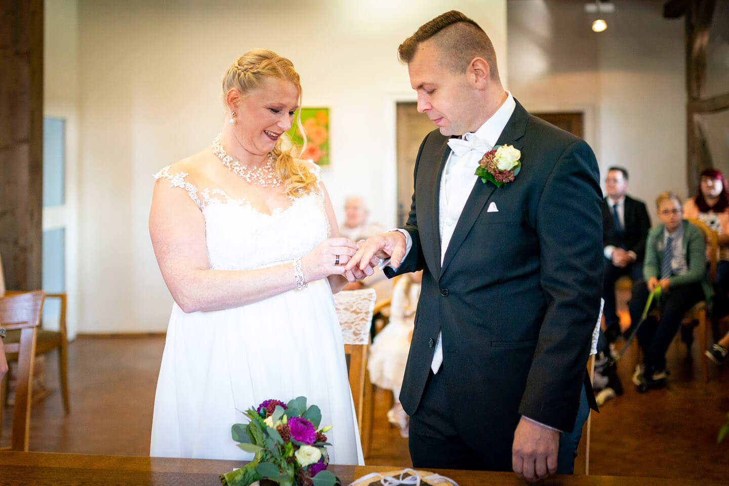 Ringtausch im Standesamt