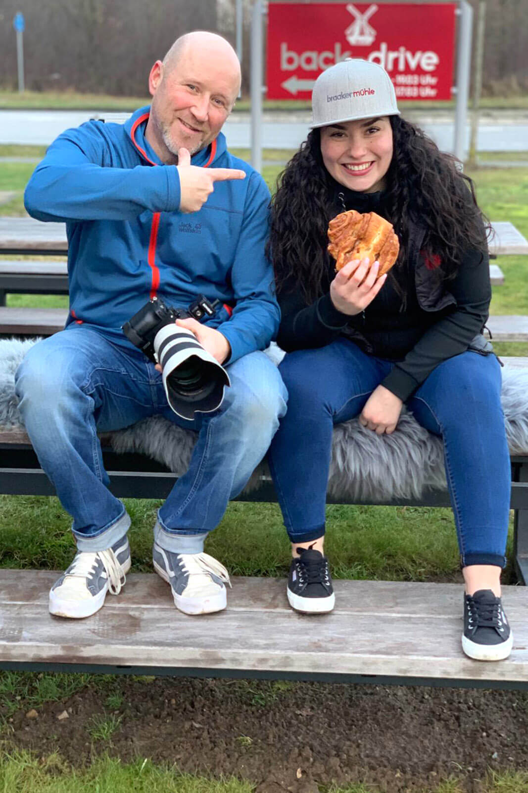 Der Fotograf Florian Läufer aus Hamburg mit Model Katherine im Backdrive Stapelfeld.