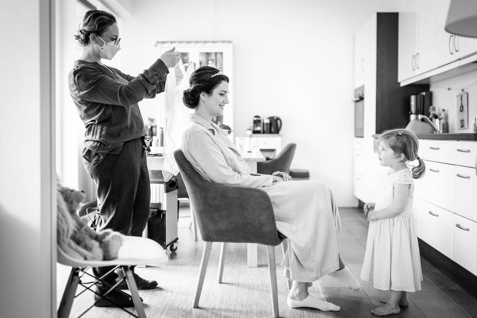 Brautstyling mit dem Blumenkind