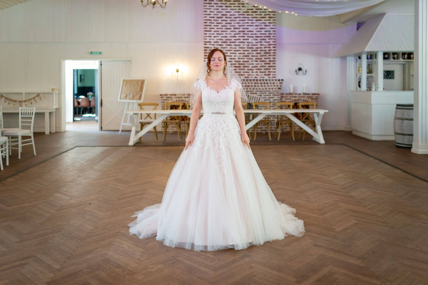 Der Fotograf Florian Läufer hielt dieses First Look Shooting in einmaligen Fotos fest.