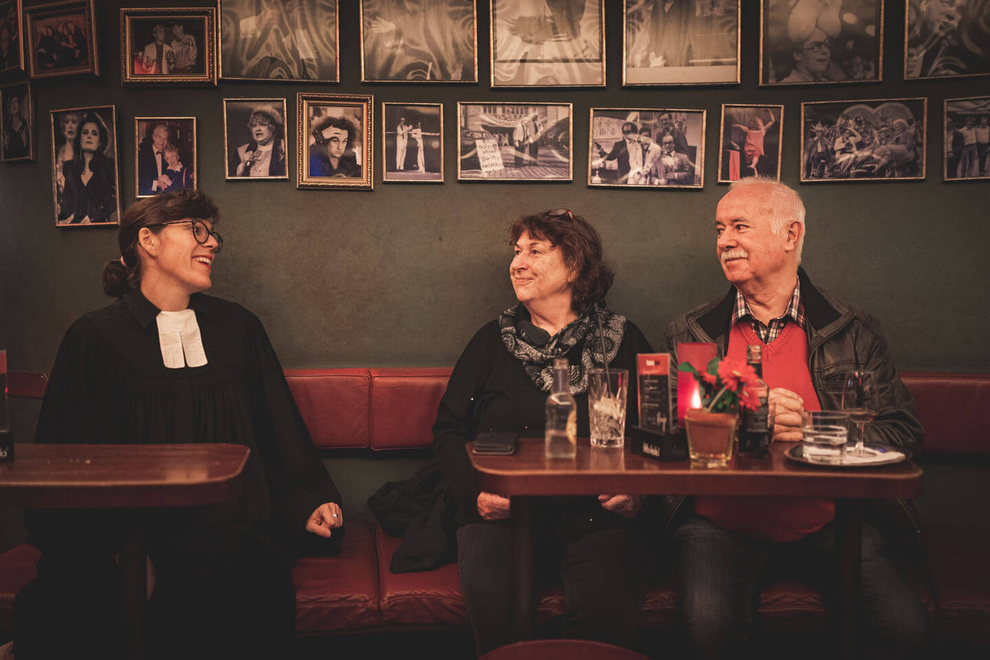 Gespräch mit Pastorin im Schmidts Tivoli auf der Reeperbahn