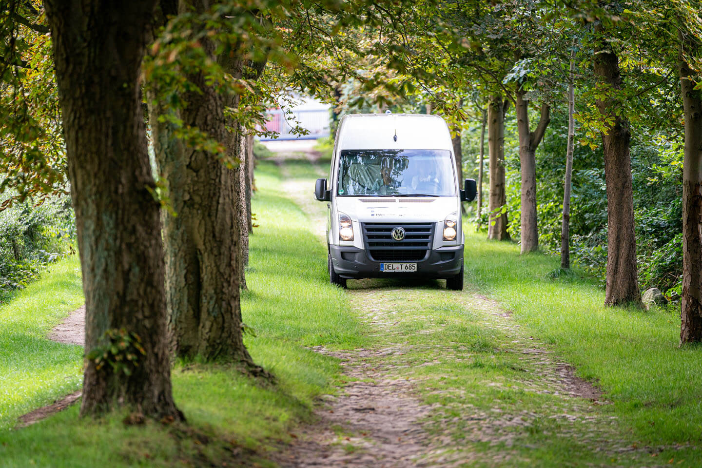 Im Transporter zur Hochzeit